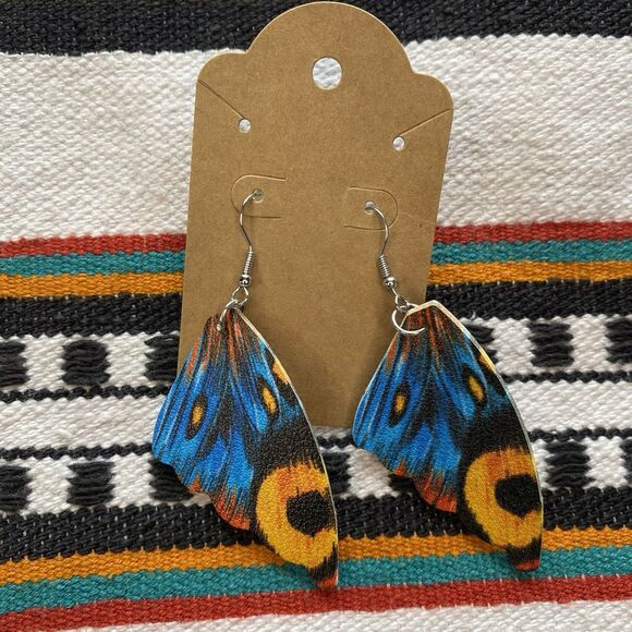 Butterfly Wings Dangle Pierced Earrings Hook Drop. Silvertone. Boho Festival. - Picture 5 of 6